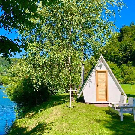 Una Kamp Hotel Bosanska Krupa Eksteriør billede
