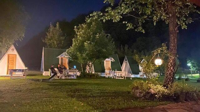 Una Kamp Hotel Bosanska Krupa Eksteriør billede
