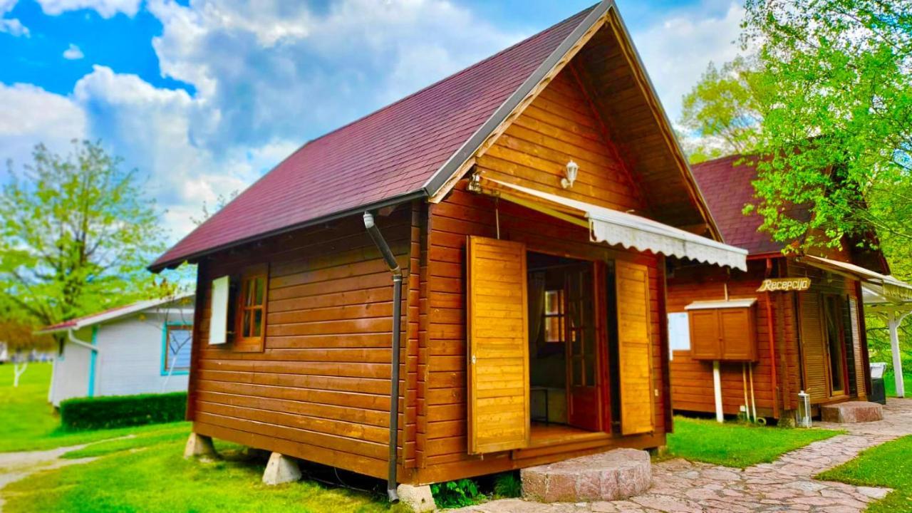 Una Kamp Hotel Bosanska Krupa Eksteriør billede