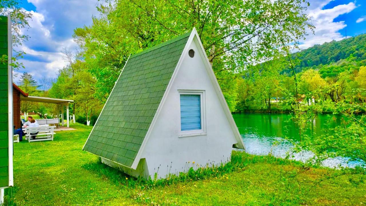 Una Kamp Hotel Bosanska Krupa Eksteriør billede