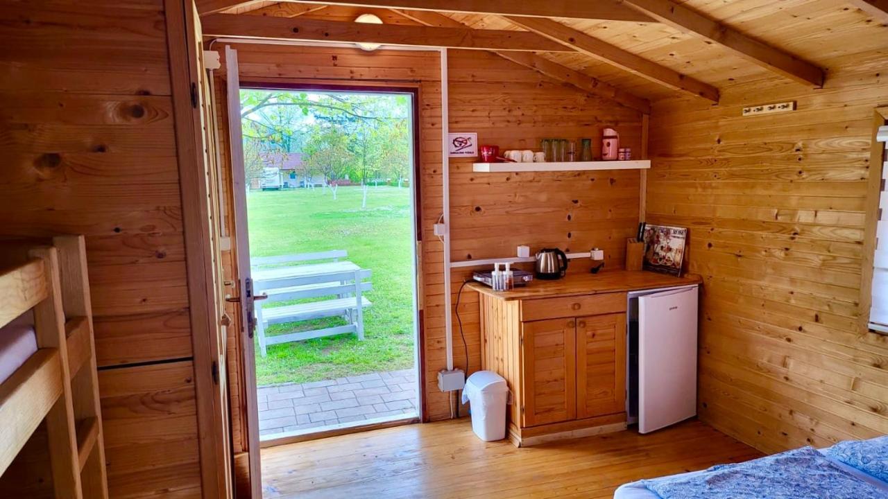 Una Kamp Hotel Bosanska Krupa Eksteriør billede
