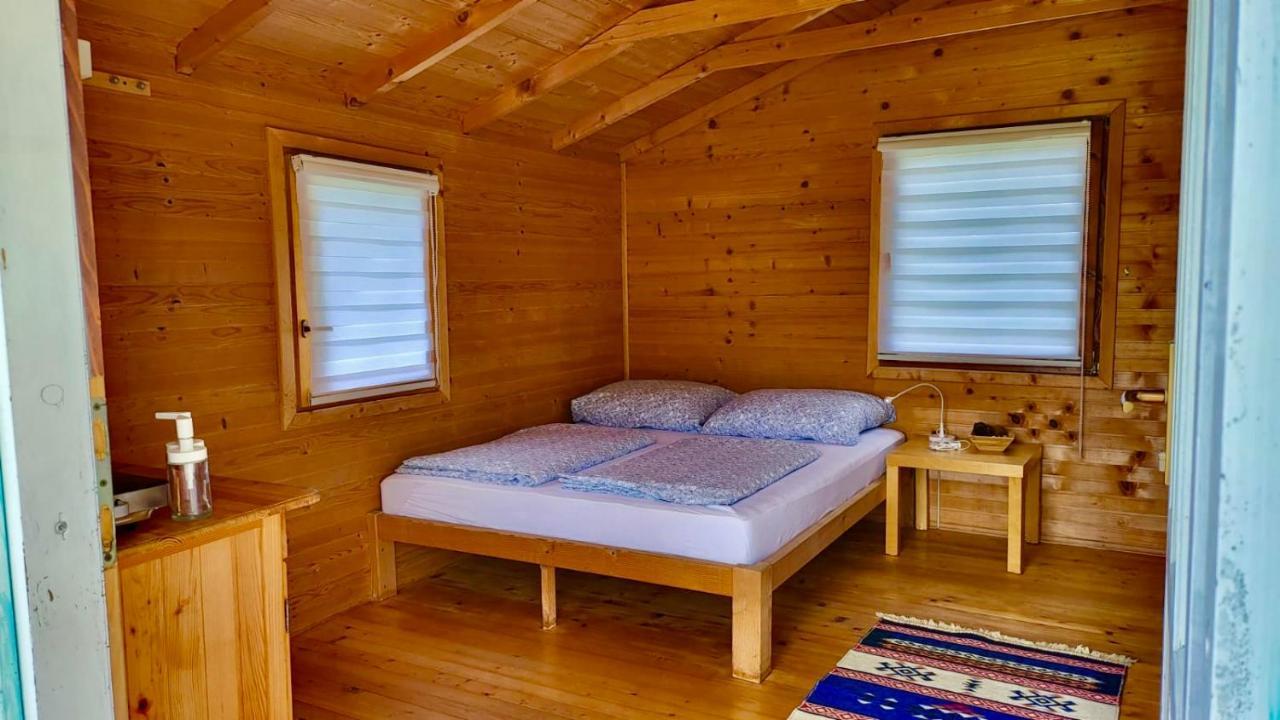 Una Kamp Hotel Bosanska Krupa Eksteriør billede